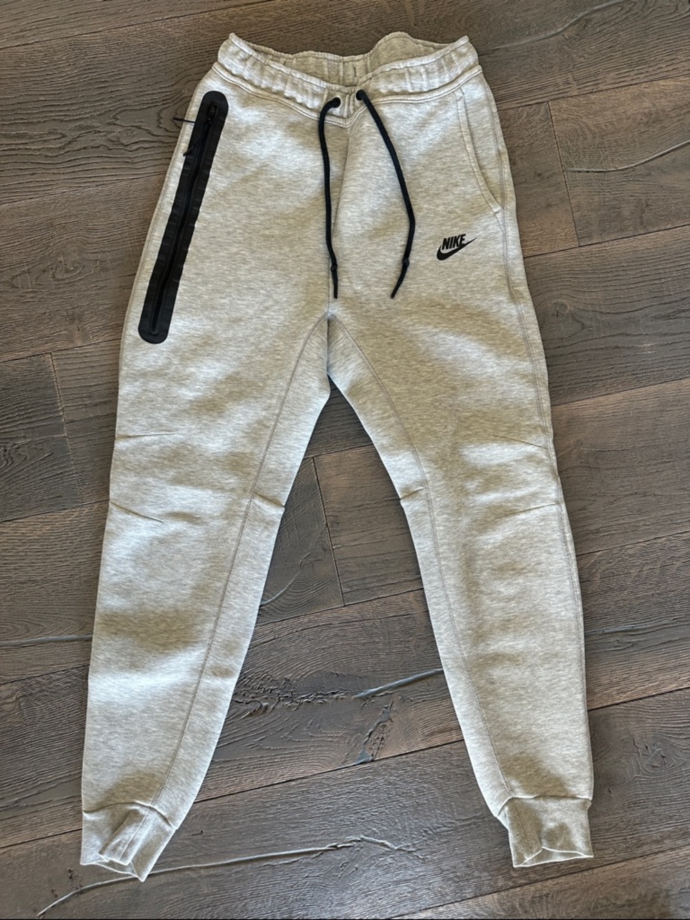 Nike Tech Men’s Light Gray & Black Fleece Joggers